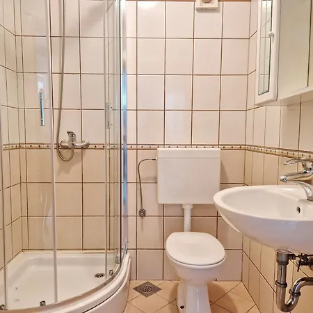 Apartman With Parking Space - Krk - 24229 *